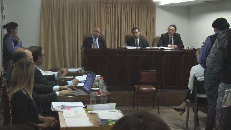 Juzgan a un hijo por asesinar a su padre