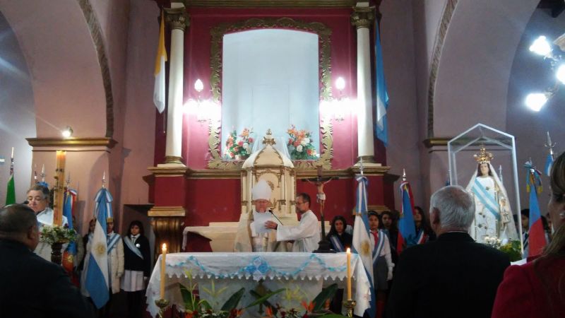 Urbanc presidió el Te Deum por el 25 de Mayo