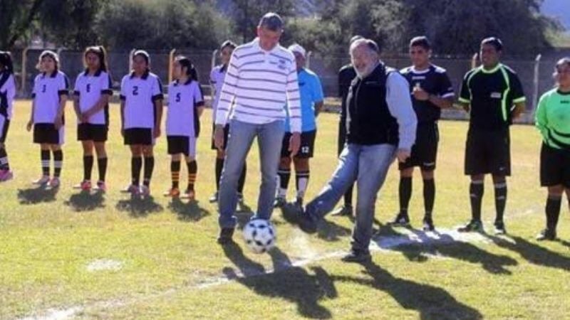 El senador Solá Jais acompañó a niños deportistas de Belén