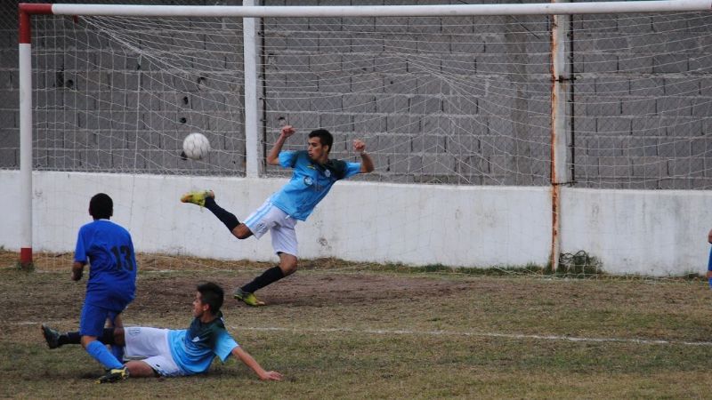 Obreros frenó a La Merced y da la “pelea” con San Martín