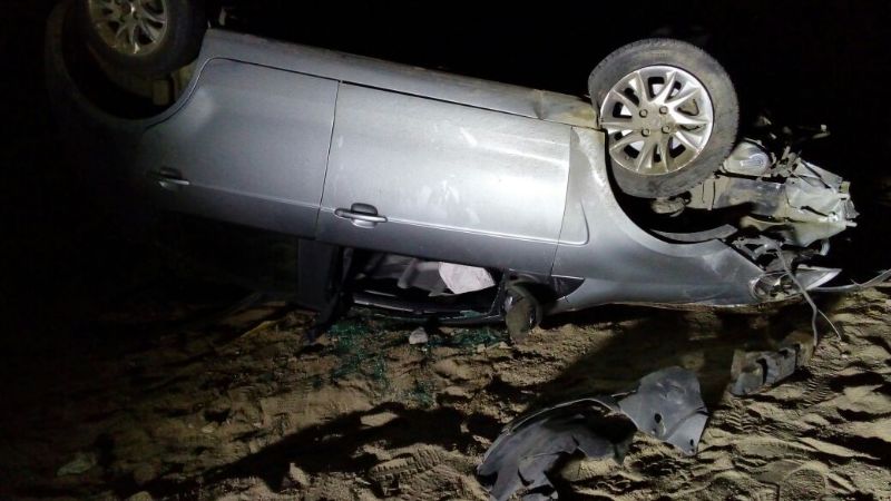 Impresionante vuelco en la ruta 40