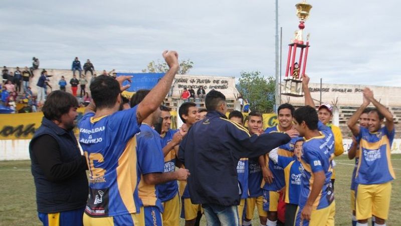 Social Rojas campeón con “ayudita” de La Carrera