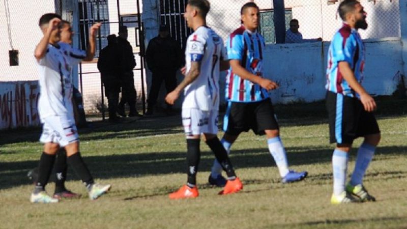 El “Sagrado” goleó y también se prendió en Las Chacras