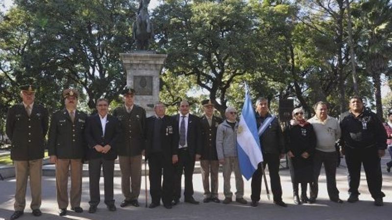 Jalil participó del acto por los 207 años del Ejército Argentino