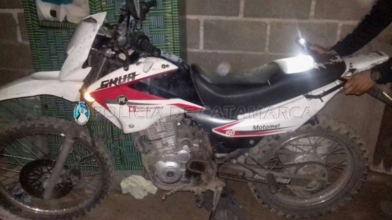 Secuestran dos motos robadas tras registros domiciliarios
