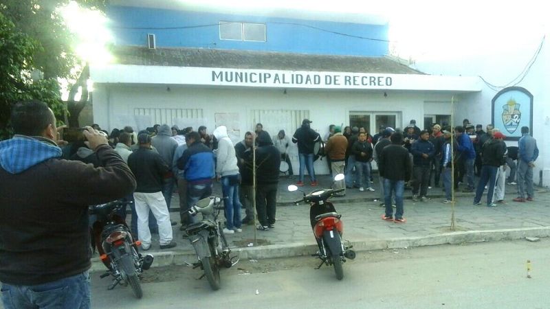 Municipio paralizado en el segundo día de protesta