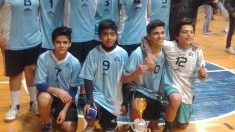 Peñarol en Mujeres y Ateneo en Varones, campeones Sub15