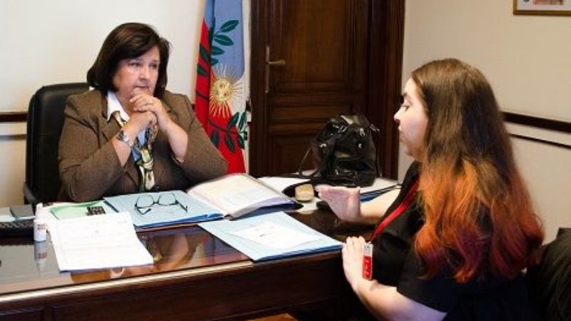 Senadora trabaja en la Ley de talles