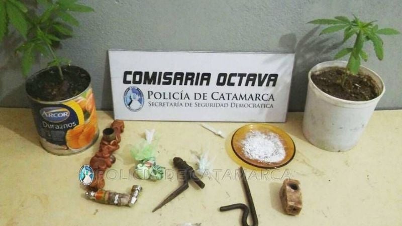 Policías acuden a un casa por un desorden y encuentran marihuana y cocaína
