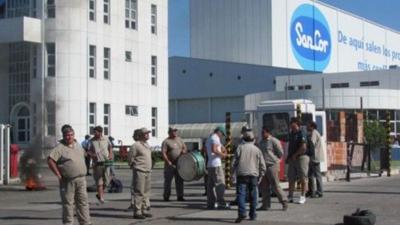 El gremio lechero decidió un paro general de 24 horas