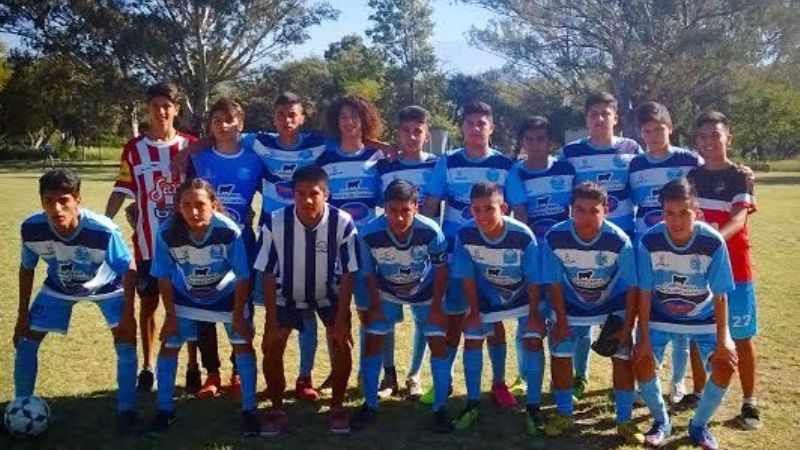 Entretenida jornada de inferiores entre La Carrera y Defensores