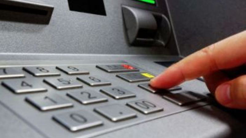 Pago de sueldos a empleados públicos