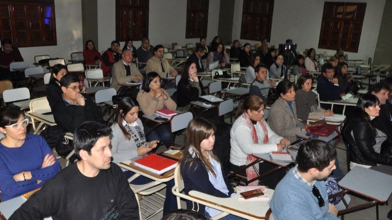 Inició la Diplomatura en Derecho Municipal y Parlamentario