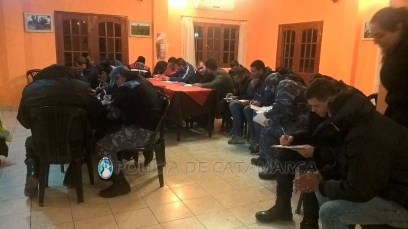 Capacitan a personal policial y de Tránsito Municipal en Santa Rosa