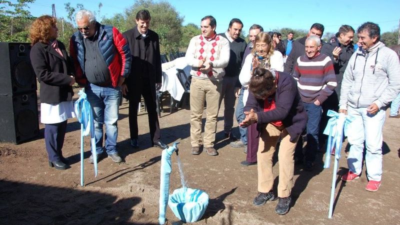 Inauguraron servicio de agua potable en Los Molles