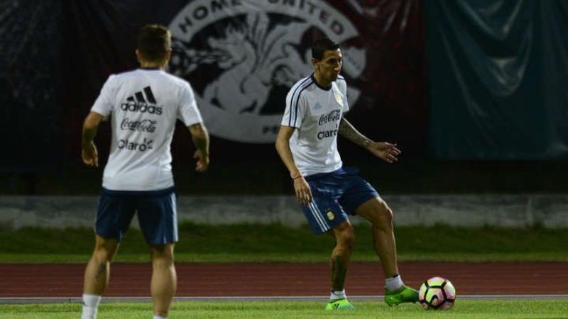 Sorprendió con un equipo sin laterales en Singapur