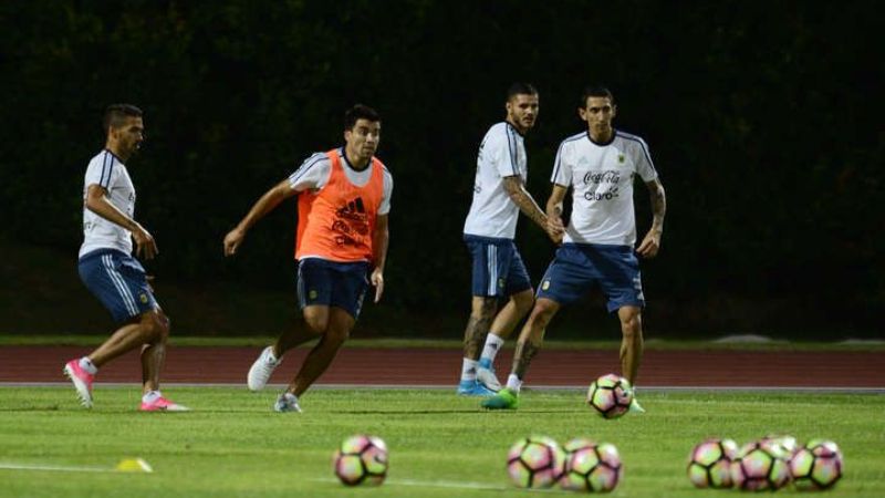 Sorprendió con un equipo sin laterales en Singapur