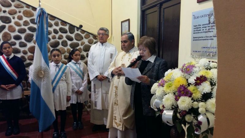 Emotivo homenaje al Padre Elio Fernández