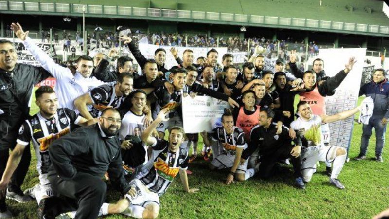 Batacazo de Pacífico de Mendoza que eliminó a Estudiantes