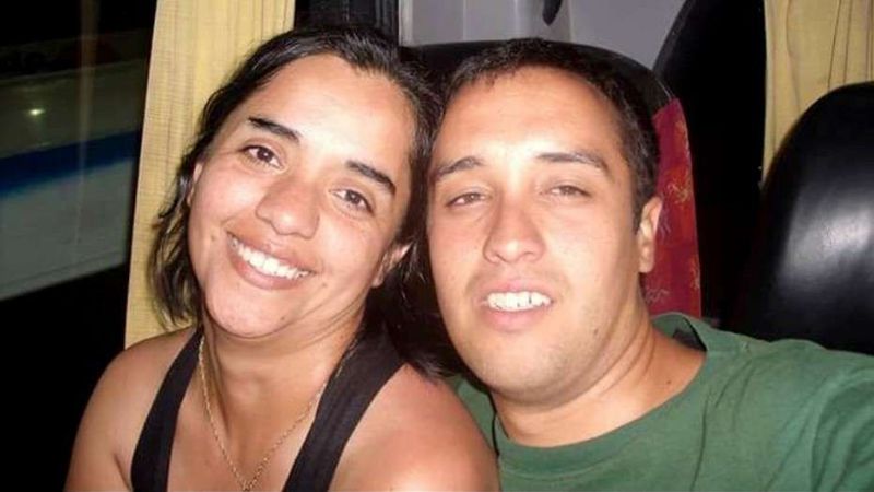 Una pareja de falsos docentes se suicidó después de que los descubrieran