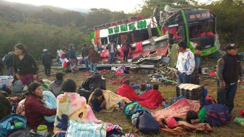 Coordinan asistencia a pacientes del accidente en El Totoral