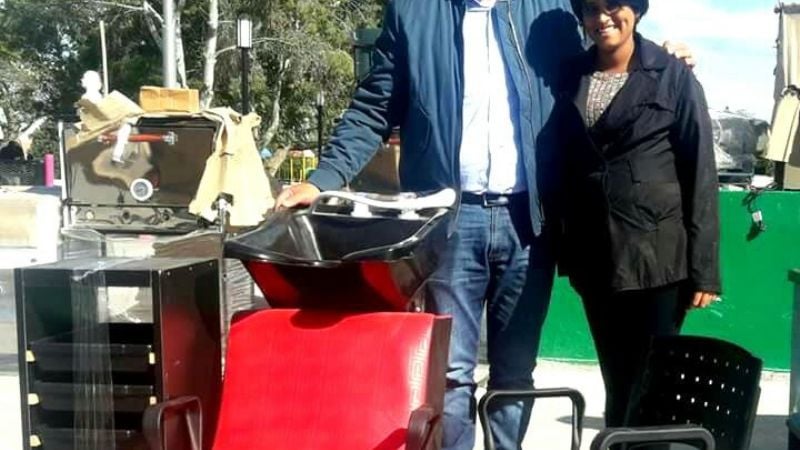 Herrera entregó insumos de Nación a micro emprendedores