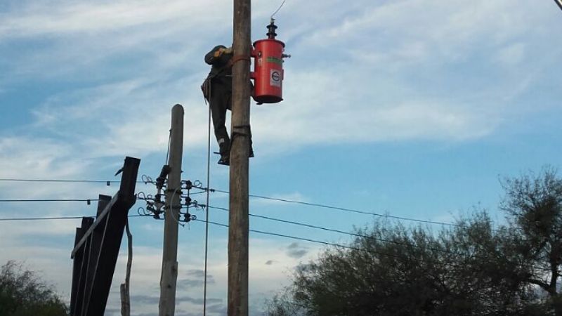Optimizan el servicio de energía en Las Flores-La Paz