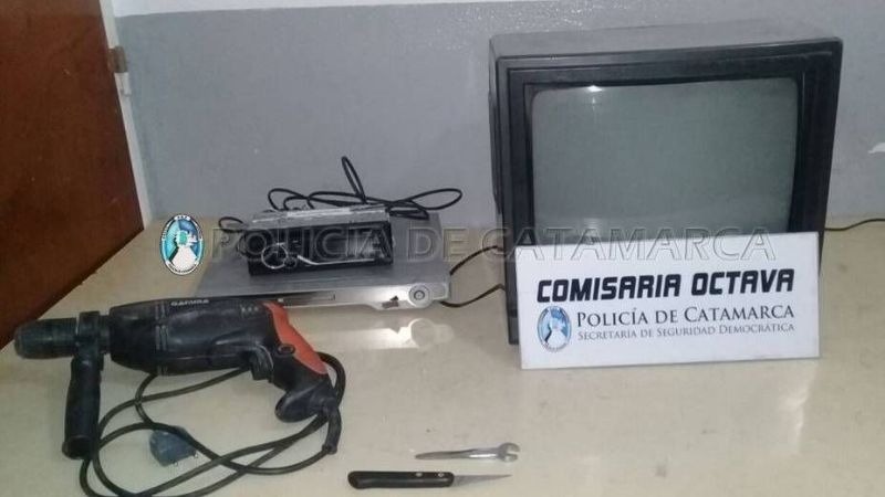 Atrapan a un hombre y recuperan elementos robados