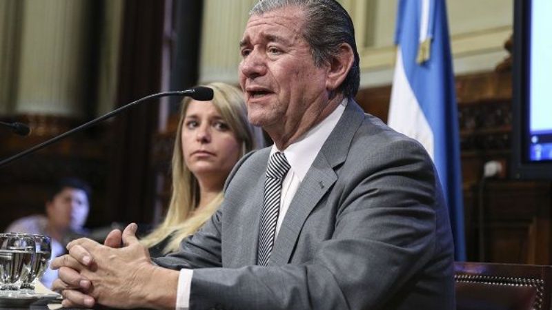 Ex gobernador fue homenajeado en el Senado Nacional