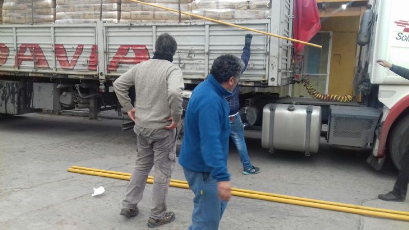 Comenzó obra instalación de gas natural Escuela 280