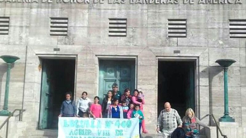 Alumnos de La Parada visitaron el Monumento de la Bandera en Rosario