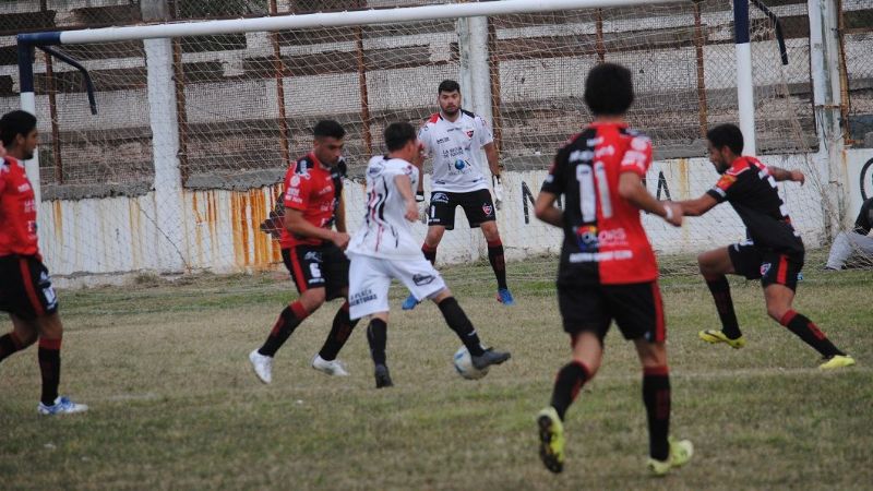 Un nada amistoso 0 a 0 entre “Defe” y Andino