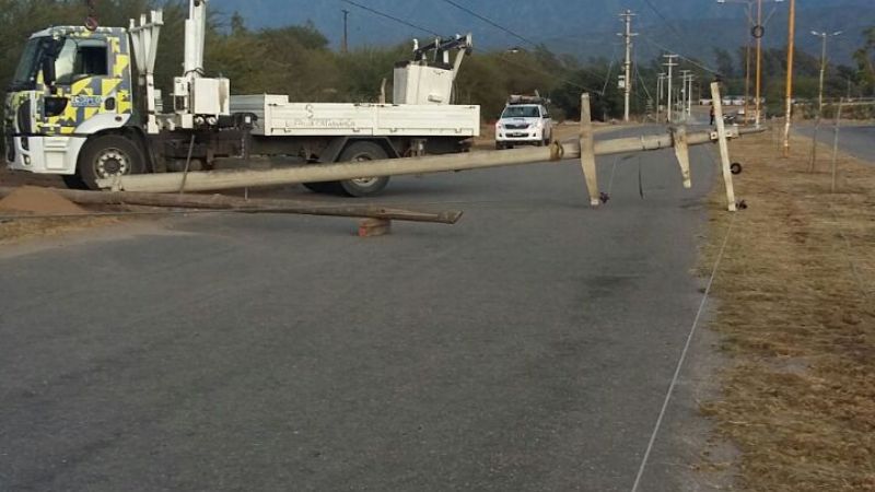 Concejal borracho chocó columna y dejó sin luz al CAPE