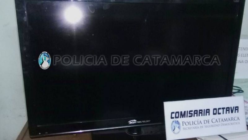 Recuperan un televisor robado que estaba en un descampado