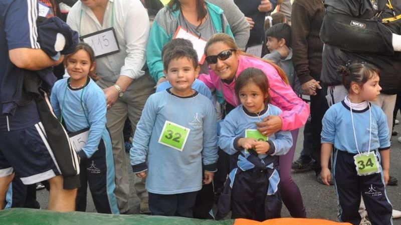 El Colegio del Carmen “corrió” por el “Día del Padre”