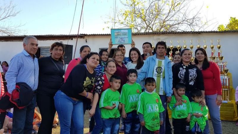 Fiesta en Bdo. de Ovanta con la premiación del 2do. torneo Infantil