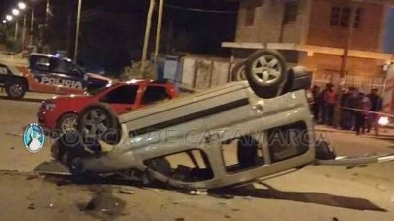 Choque y vuelco con heridos en Santa María