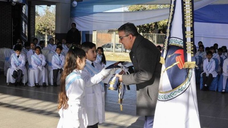 Jalil participó del juramento de Lealtad a la Bandera Nacional