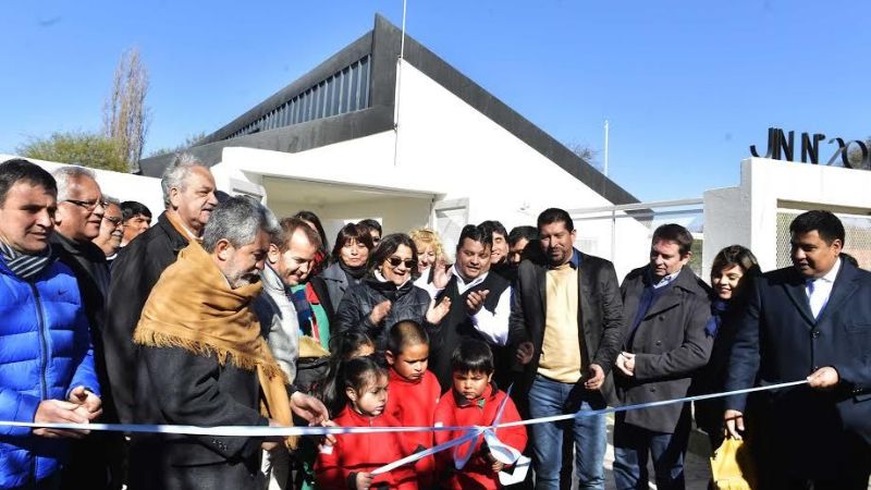 En el Día de la Bandera, Lucía inauguró edificio escolar en Hualfín