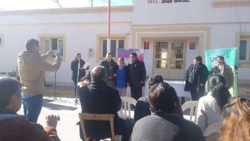 "Lleguemos al barrio" entregó anteojos