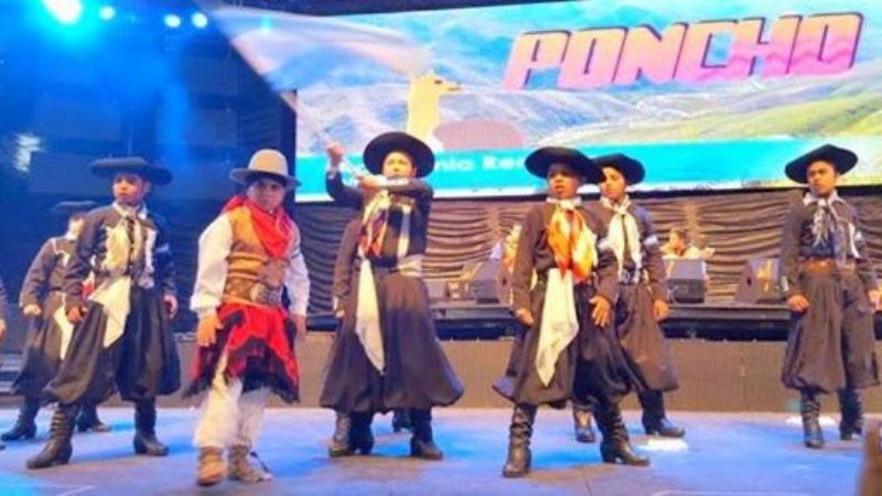 La Academia Renacer en El Poncho