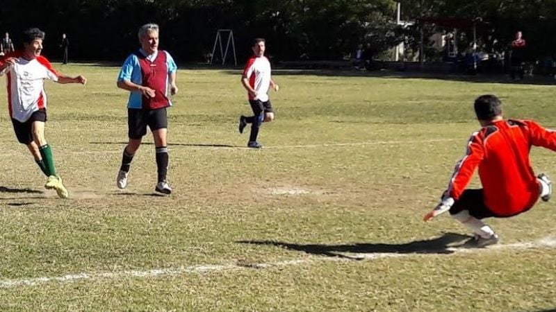 Abogados “sentenciaron” a Médicos, en la Sénior