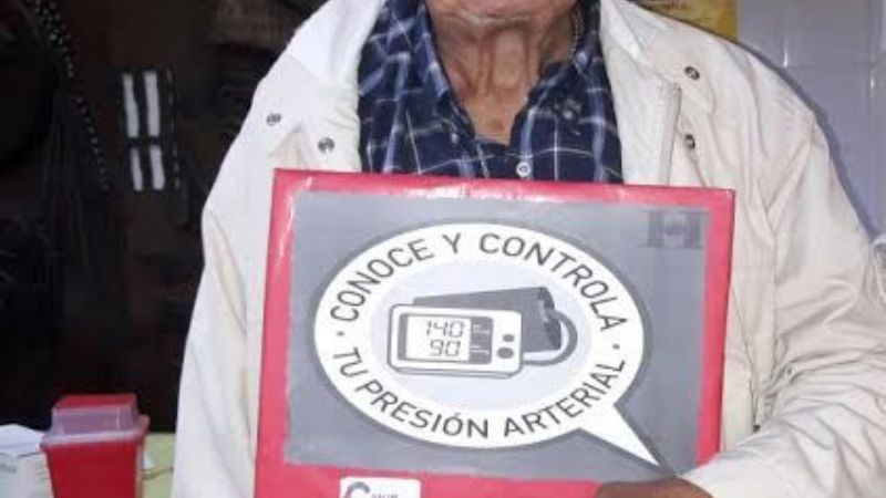 Múltiples actividades por el mes Hipertensión Arterial