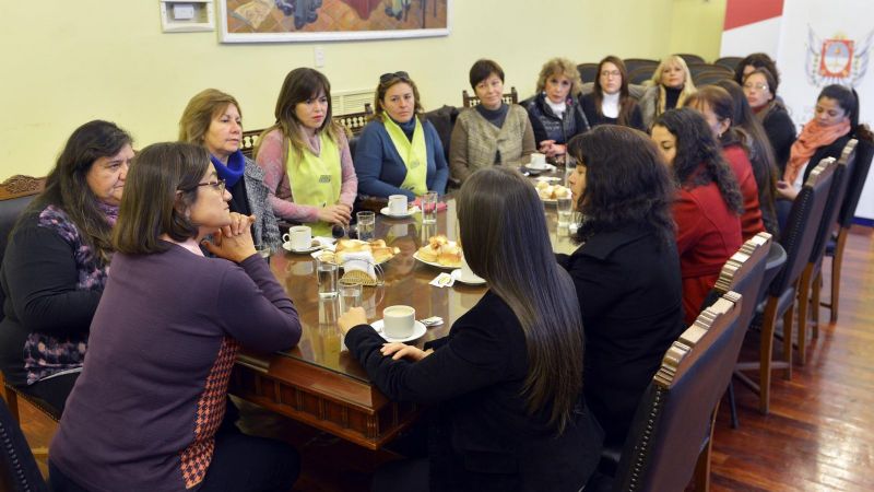 Lucía con organizaciones que luchan contra la violencia de género