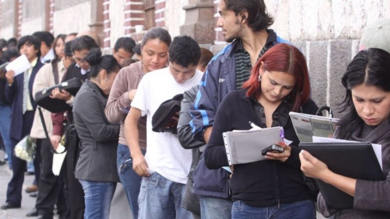 La desocupación afecta más a las mujeres