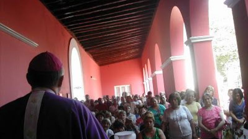 El Obispo dedicará el nuevo templo del cementerio municipal