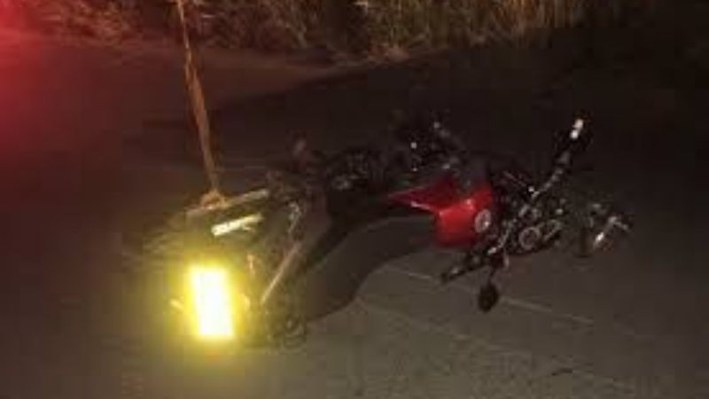 Motociclista chocó contra un perro