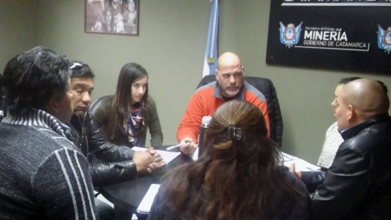 Trabajan con la comunidad de Capillitas