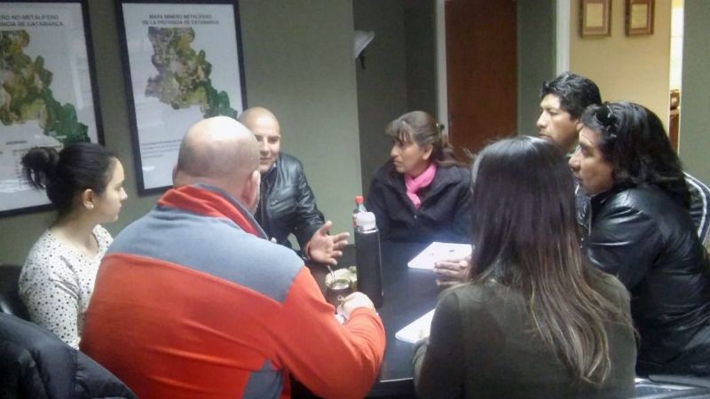 Trabajan con la comunidad de Capillitas