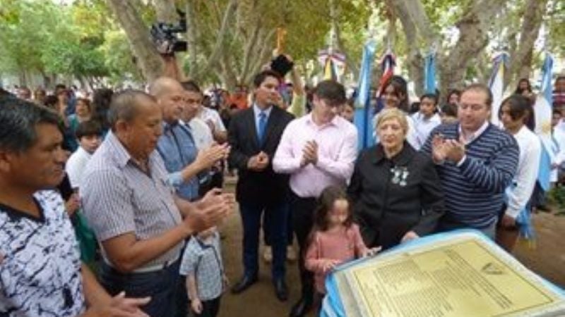 Reconocimiento a la figura de Armando Robustiano Barrionuevo